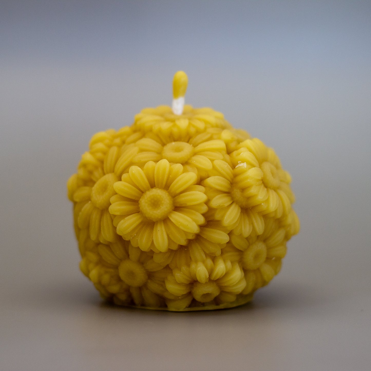 Daisy Beeswax Candle