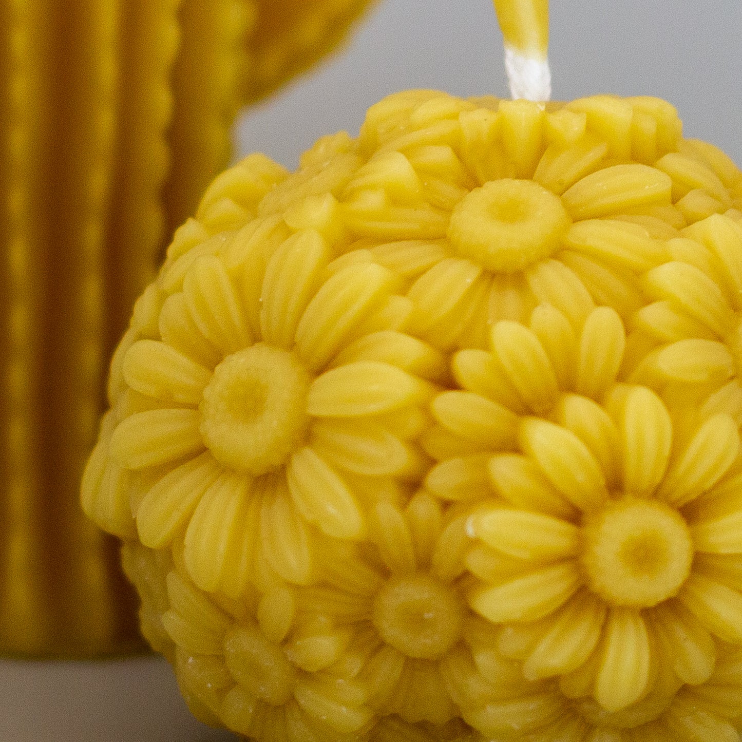 Daisy Beeswax Candle